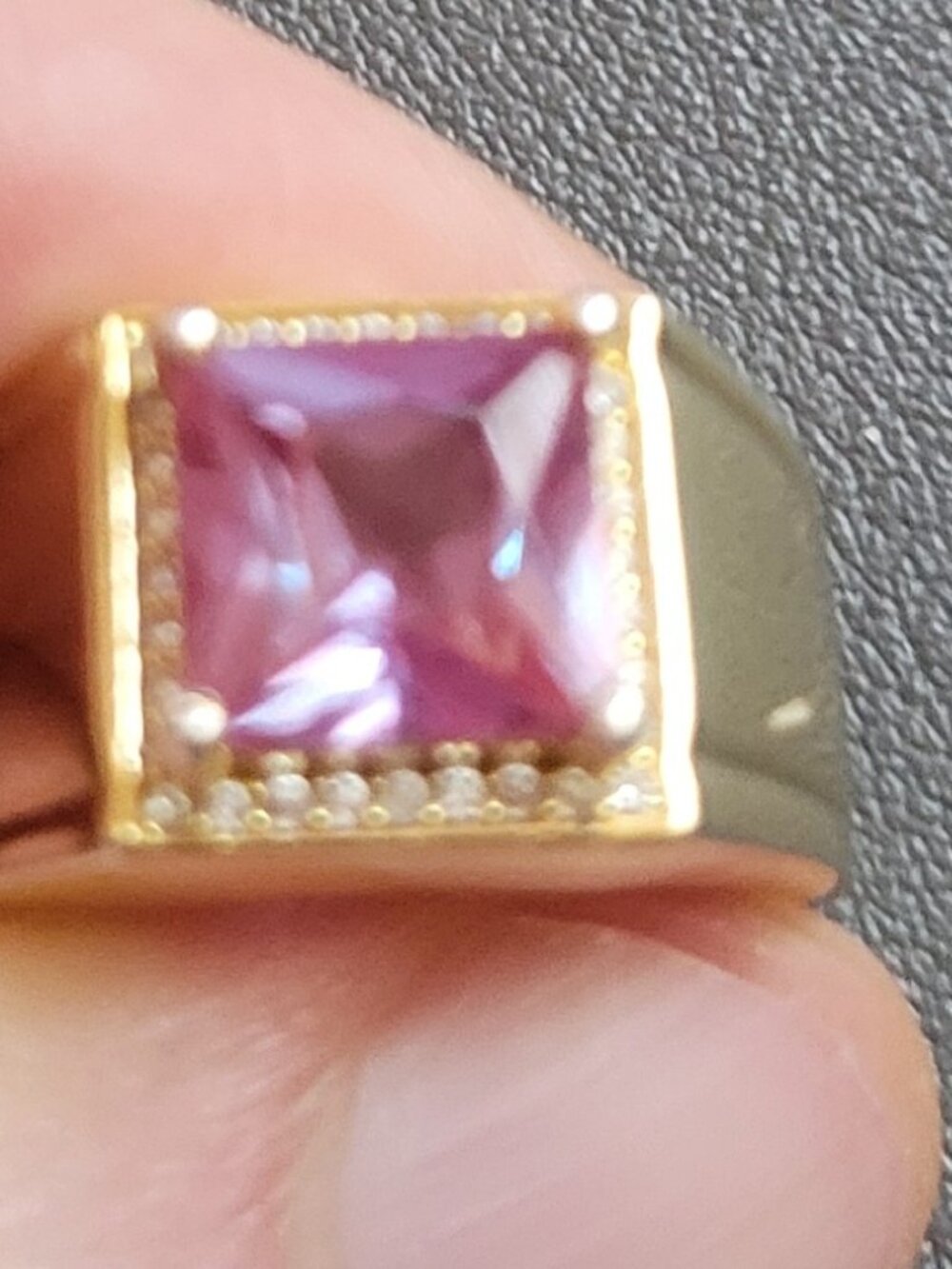 💍 Lab‑Created Alexandrite Gold‑Tone Ring — Statement Piece (Gift‑Ready!)